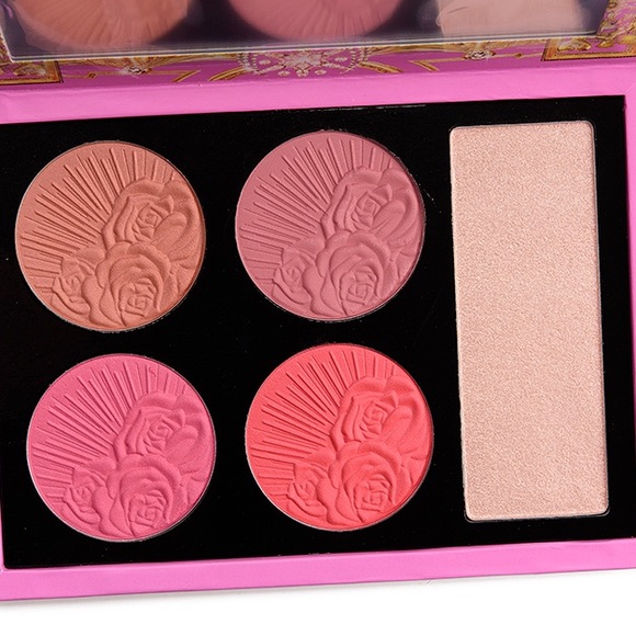 PAT MCGRATH Divine Blush + Glow Face Palette - Picture 2 of 3
